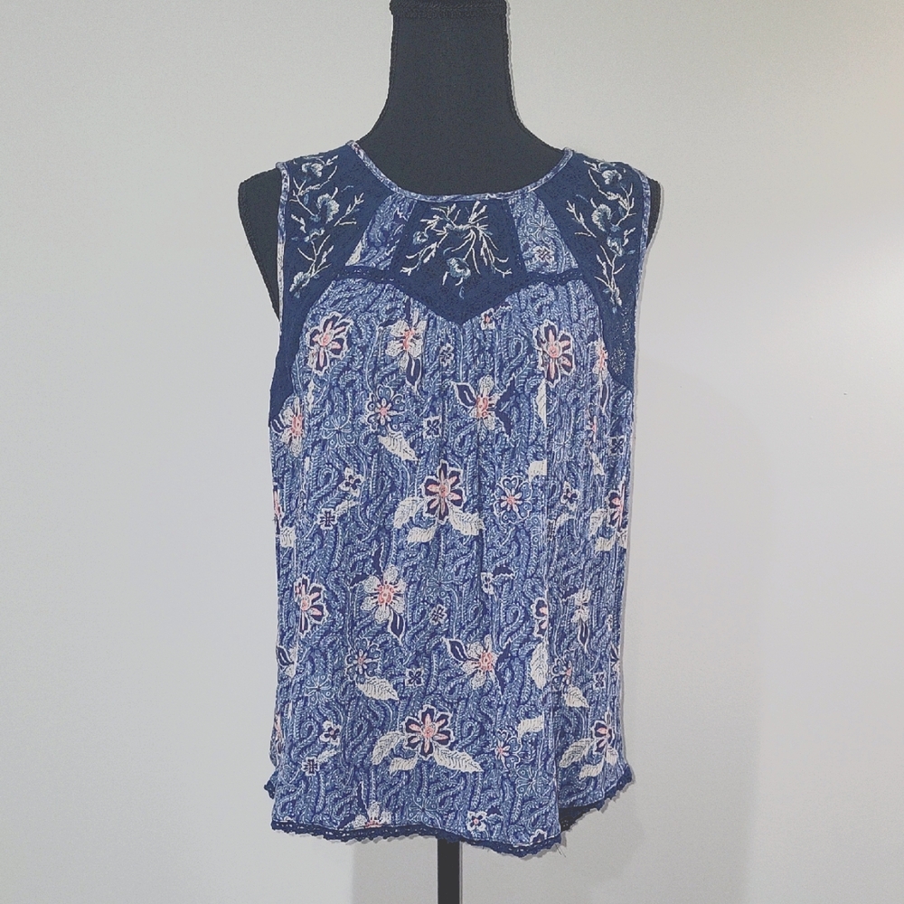 Floral Embroidered Blue Sleeveless Top